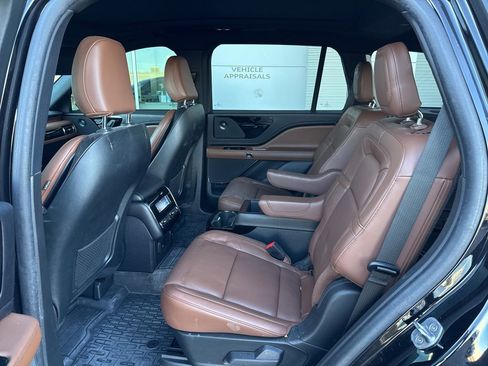 Used 2023 Lincoln Aviator Grand Touring w/ Equipment Group 301A image 10
