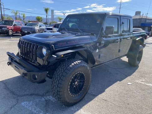Used 2021 Jeep Gladiator Rubicon AWD/4WD image 2