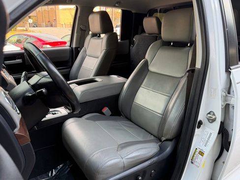 Used 2020 Toyota Tundra Limited image 26