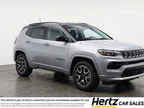 Used 2025 Jeep Compass Trailhawk AWD/4WD image 1