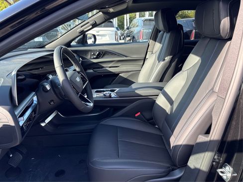 New 2026 Cadillac Lyriq Sport image 9