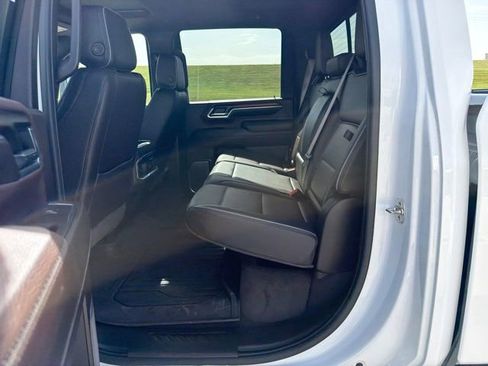 Used 2025 GMC Sierra 3500 Denali w/ Technology Package AWD/4WD image 10