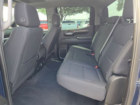Used 2022 Chevrolet Silverado 1500 LT RWD image 13