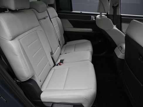 Used 2024 Hyundai Santa Fe Limited image 33