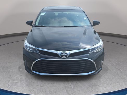 Used 2016 Toyota Avalon Touring FWD image 2
