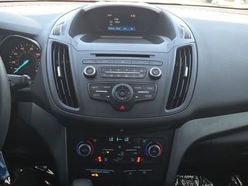 Used 2018 Ford Escape SE image 29