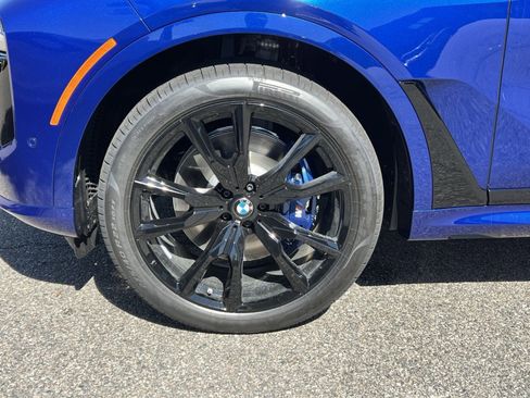 New 2026 BMW X7 M60i image 9