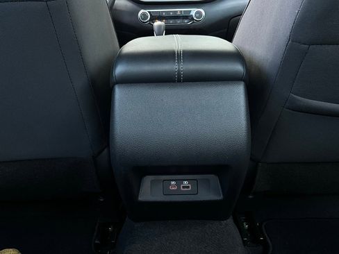 Used 2025 Nissan Altima 2.5 SV image 13