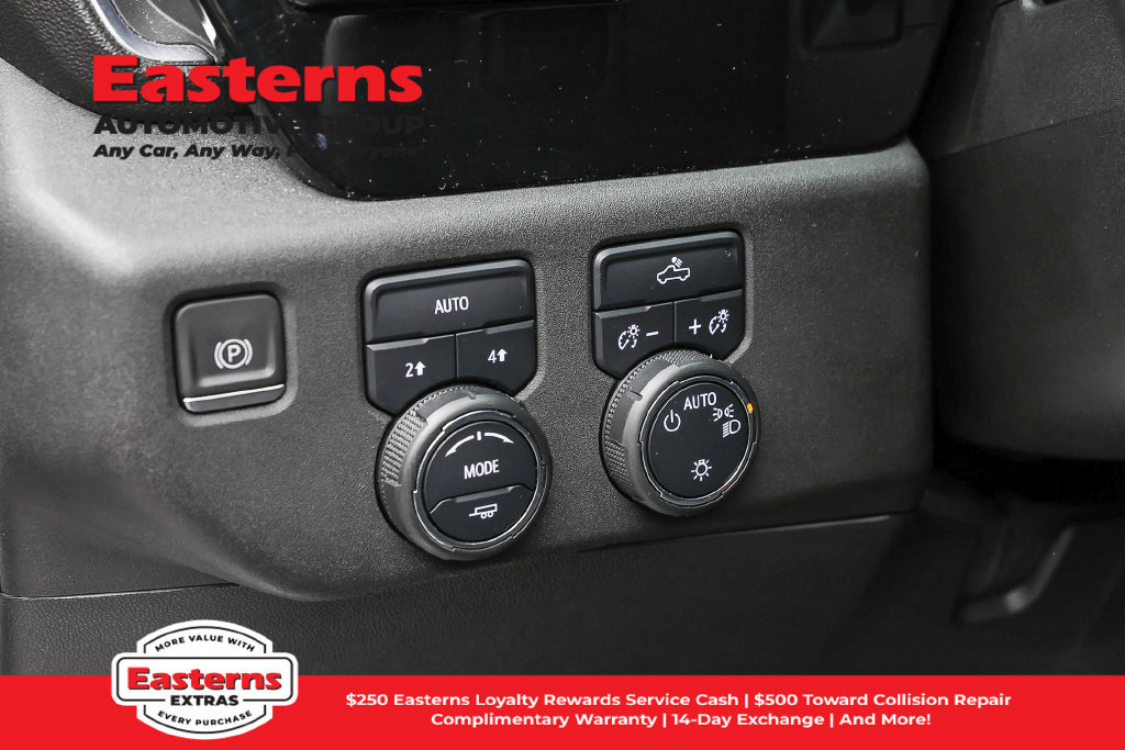 Used 2023 Chevrolet Silverado 1500 LT AWD/4WD image 23