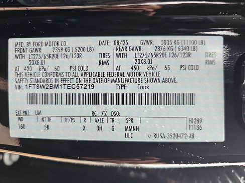 New 2026 Ford F250 Lariat w/ Black Appearance Package image 41