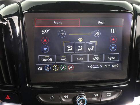 Used 2023 Chevrolet Traverse LT w/ LT Premium Package AWD/4WD image 52