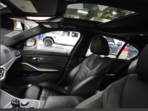 Used 2020 BMW M340i xDrive M340i xDrive Sedan w/ Premium Package image 17