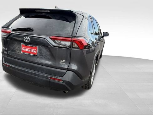 Used 2024 Toyota RAV4 LE AWD/4WD image 7