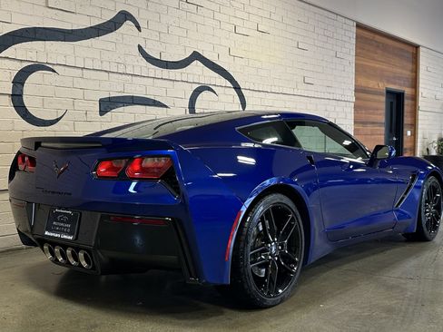 Used 2016 Chevrolet Corvette Stingray Coupe w/ Carbon Flash Badge Package RWD image 4