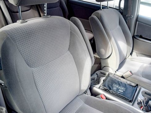 Used 2006 Toyota Sienna FWD image 21