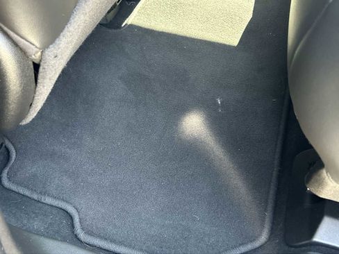 Used 2023 GMC Acadia Denali image 42