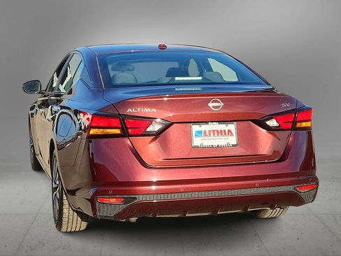 Used 2024 Nissan Altima 2.5 SV image 7