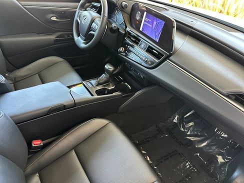 Used 2023 Lexus ES 350 w/ Premium Package FWD image 17