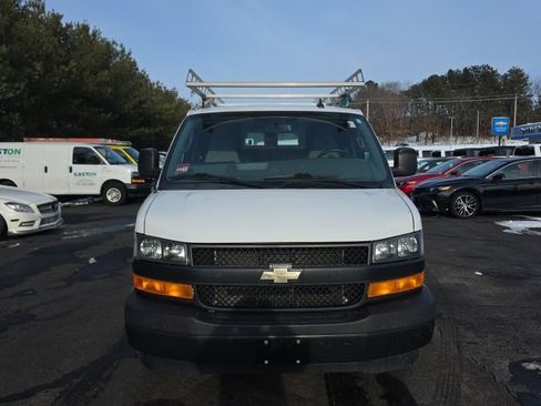Used 2018 Chevrolet Express 2500 w/ Driver Convenience Package image 2