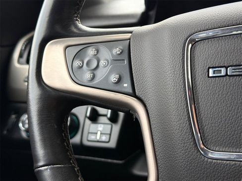 Used 2020 GMC Yukon XL Denali w/ Open Road Package image 30