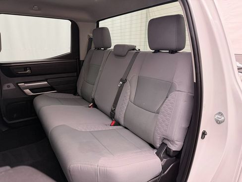 Used 2022 Toyota Tundra SR5 w/ SR5 Convenience Package AWD/4WD image 35