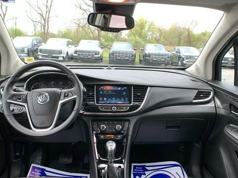 Used 2018 Buick Encore Preferred AWD/4WD image 18