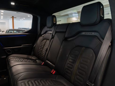 Used 2023 Rivian R1T Adventure AWD/4WD image 20