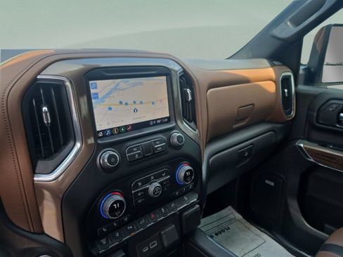 Used 2023 Chevrolet Silverado 2500 High Country w/ Z71 Off-Road Package AWD/4WD image 19