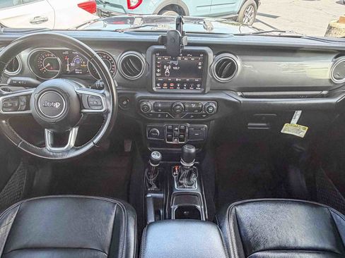 Used 2021 Jeep Wrangler Unlimited Sahara AWD/4WD image 11