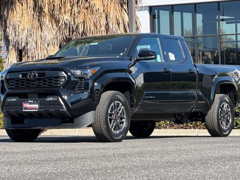 New 2025 Toyota Tacoma TRD Sport image 8