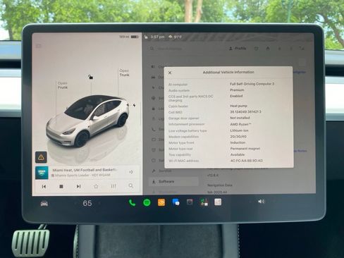 Used 2023 Tesla Model Y Performance AWD/4WD image 23
