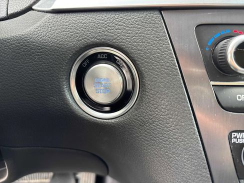 Used 2016 Hyundai Genesis 3.8 image 20