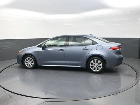 Used 2024 Toyota Corolla LE FWD image 4