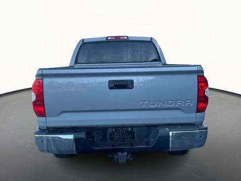 Used 2019 Toyota Tundra SR5 AWD/4WD image 4