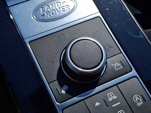 Used 2019 Land Rover Discovery HSE AWD/4WD image 25