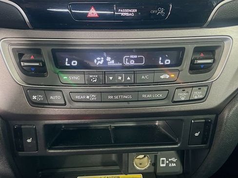 Used 2021 Honda Pilot Special Edition image 23