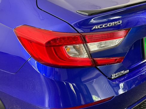 Used 2021 Honda Accord Sport image 36