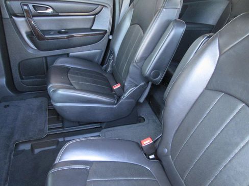 Used 2015 Chevrolet Traverse LTZ AWD/4WD image 31
