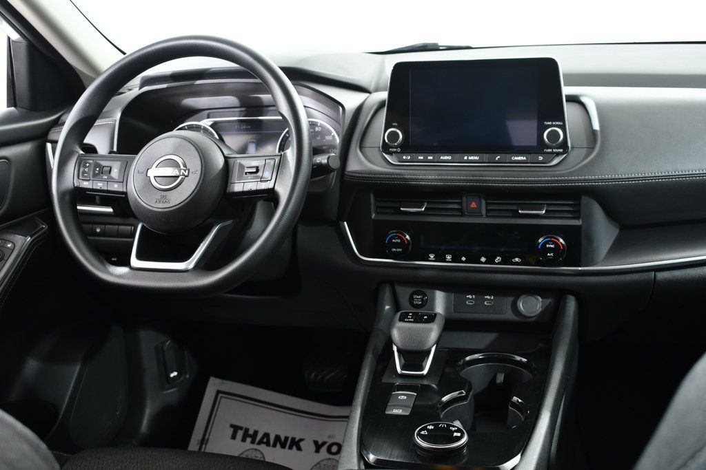 Used 2024 Nissan Rogue SV AWD/4WD image 8