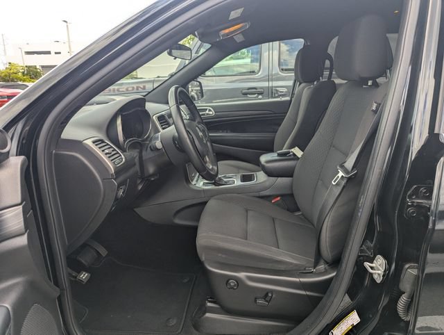 Used 2020 Jeep Grand Cherokee Laredo RWD image 11