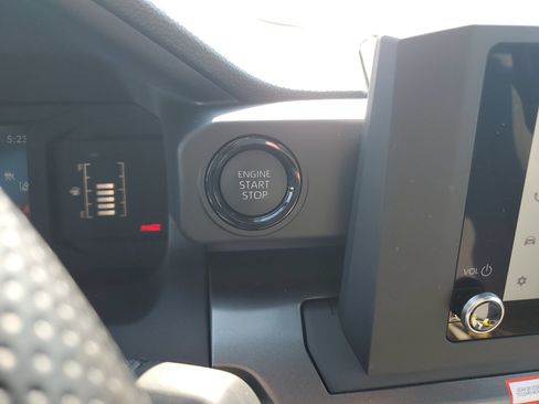 Certified 2026 Toyota Tacoma SR5 AWD/4WD image 22