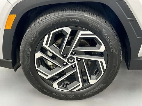 Used 2025 Hyundai Tucson Limited image 31