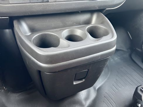 Used 2024 Chevrolet Express 2500 w/ Driver Convenience Package image 16