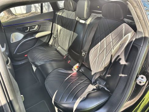 Used 2023 Mercedes-Benz EQS 580 4MATIC Sedan image 24