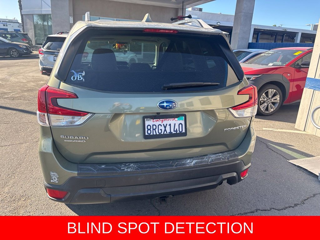 Used 2020 Subaru Forester Premium AWD/4WD image 5