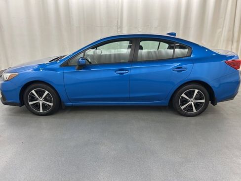 Used 2022 Subaru Impreza Premium image 3