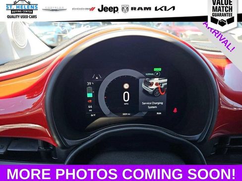 Used 2024 FIAT 500 e (RED) FWD image 9
