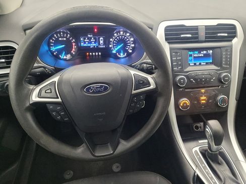 Used 2013 Ford Fusion SE image 22
