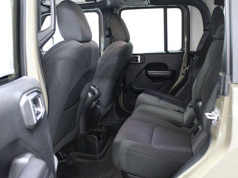 Used 2020 Jeep Gladiator Sport w/ Quick Order Package 24S image 14