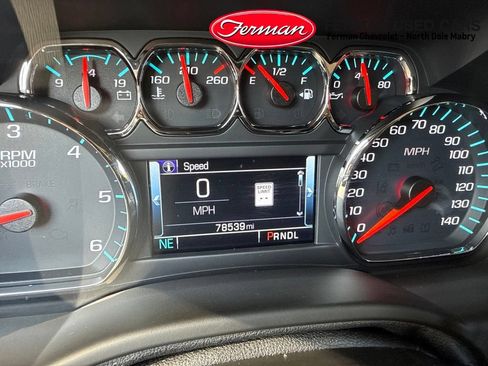 Used 2018 GMC Yukon SLT RWD image 9
